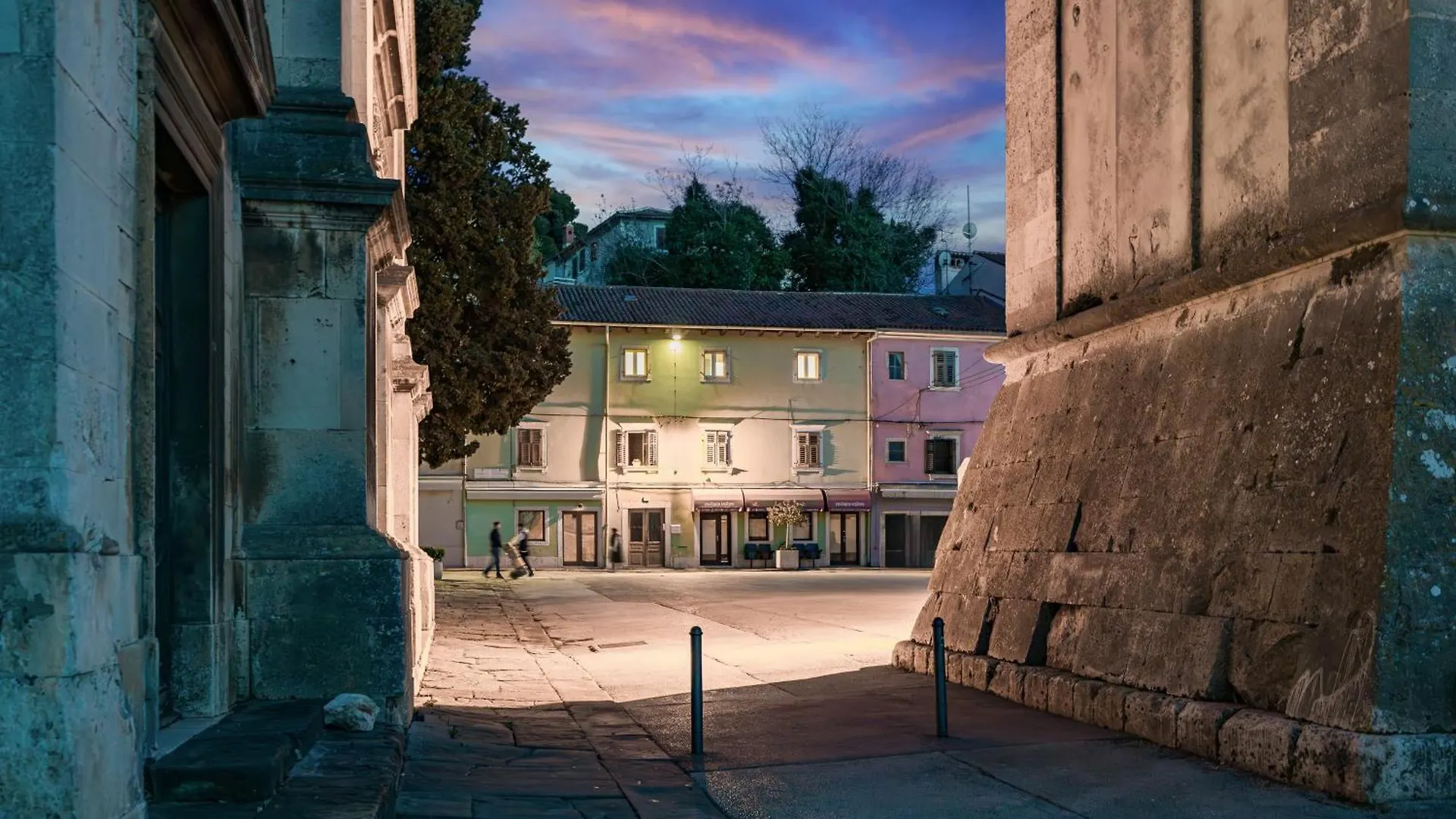 Old Tower Center Apartment Pula 0*,  Croacia