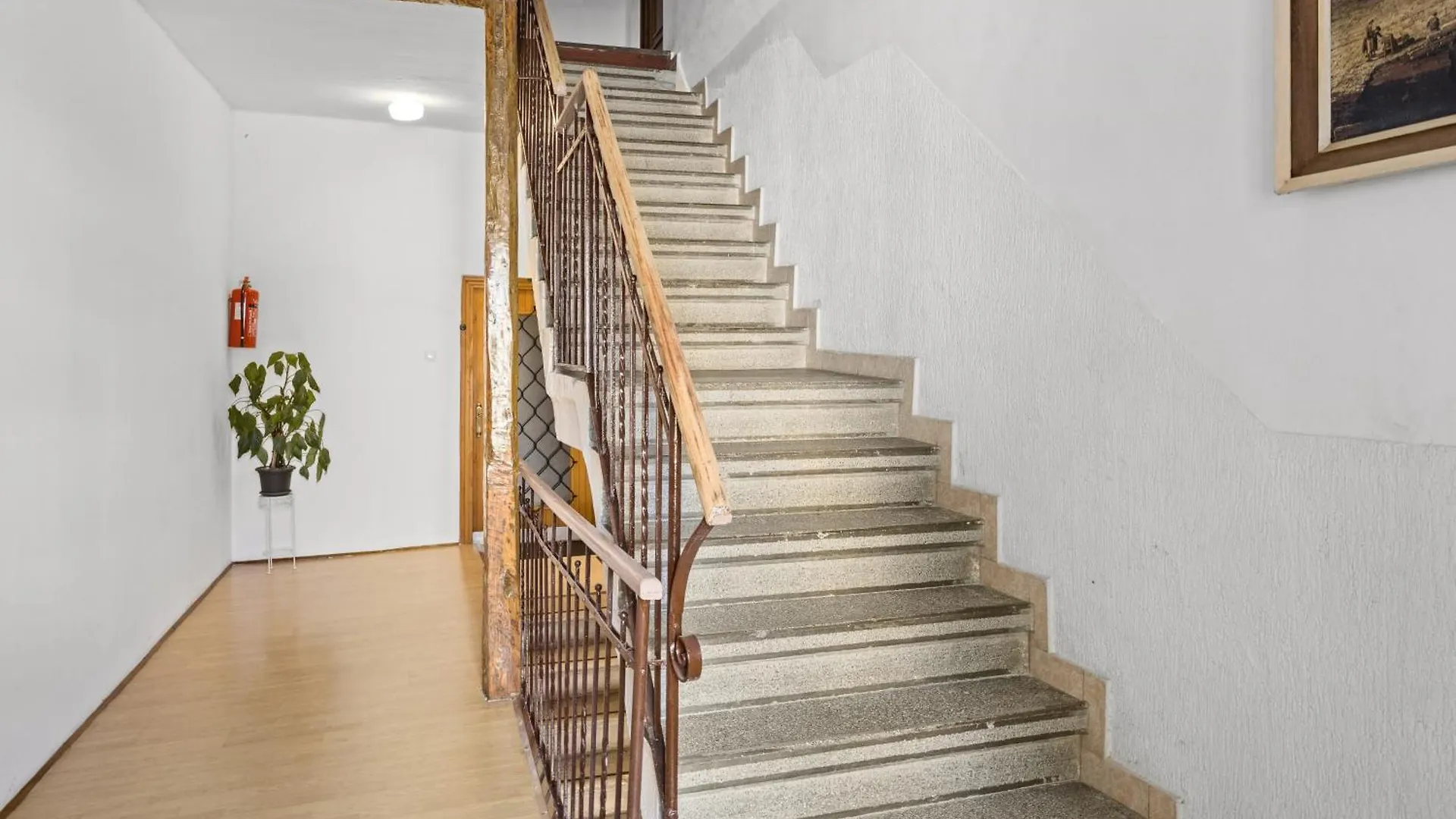 Old Tower Center Apartment Pula
