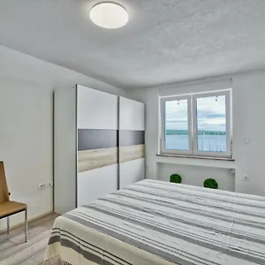  Apartamento Marina With Sea View
