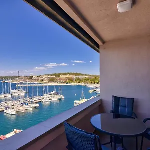 Apartment Harbour, Pula