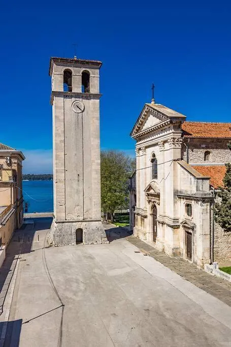 Old Tower Center Apartment Pula 0*,